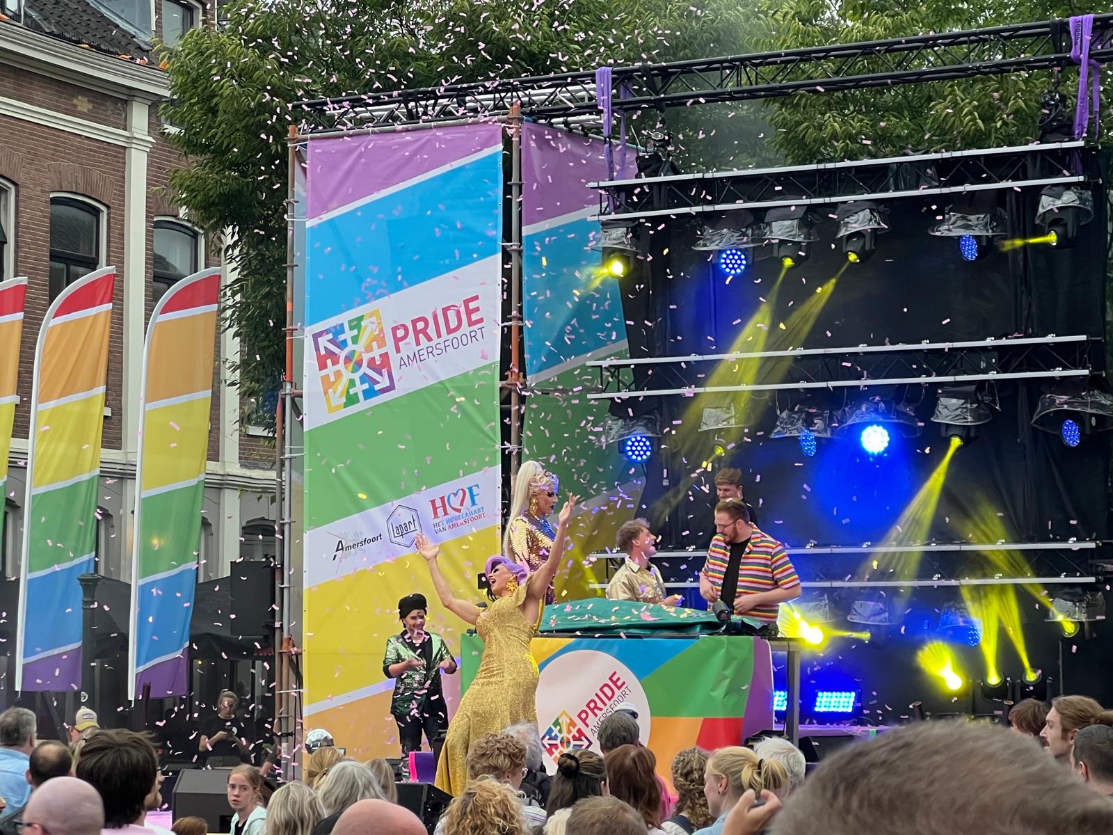 Pride Amersfoort op de Hof - Confettie