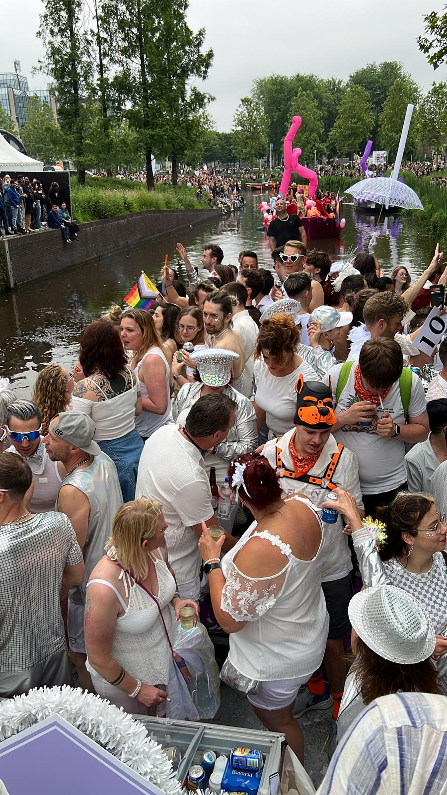 Canal Pride Utrecht met Café Lapart - Sfeer